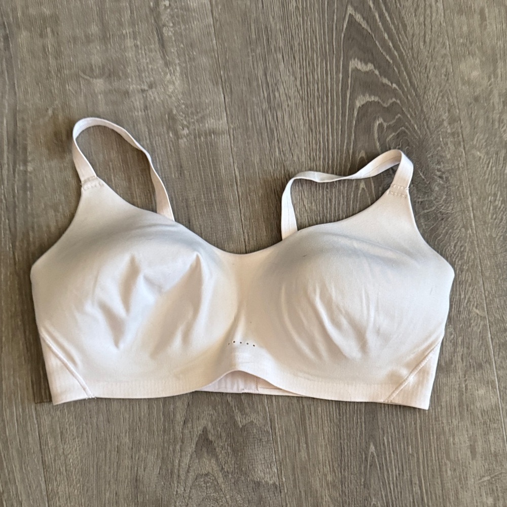 Nike Alate Minimalistic Bra - Picture 3 of 5